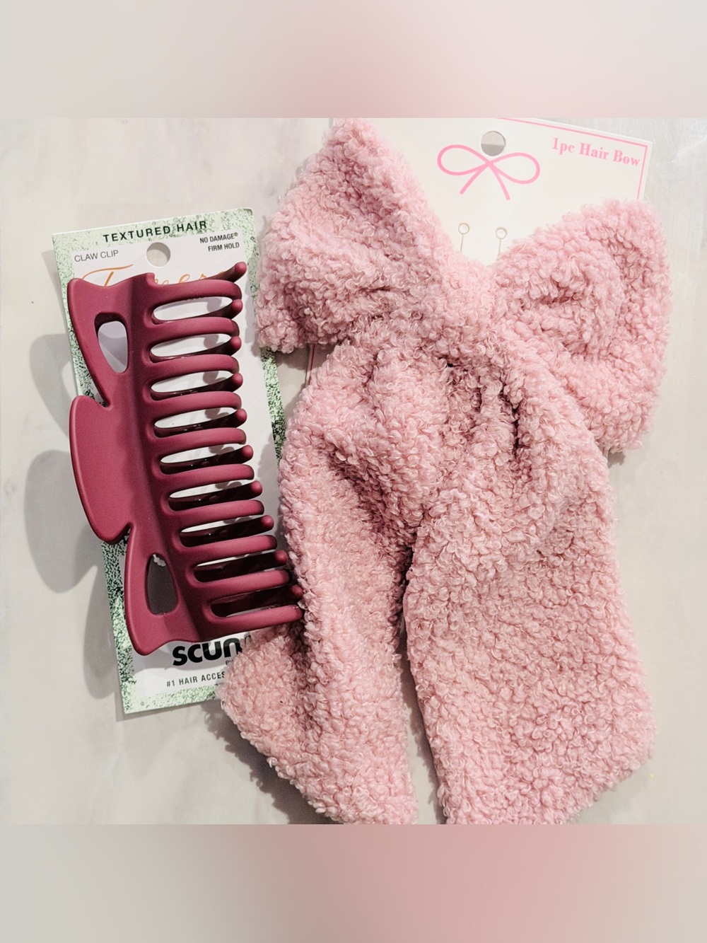 Scunci by Conair 2-piece Hair Claw Clip & Bow Barrette Set